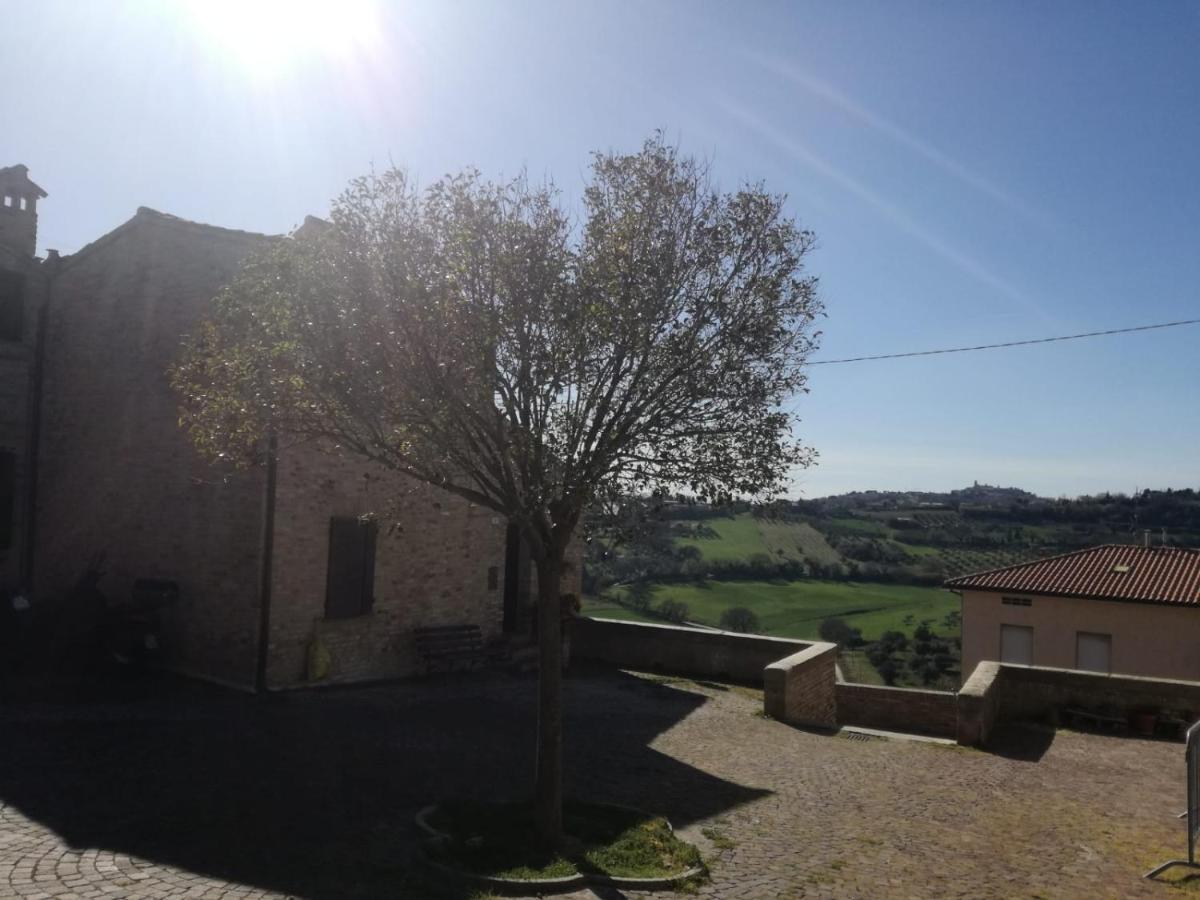 B&B Porta Girone Civitanova Alta Exterior photo